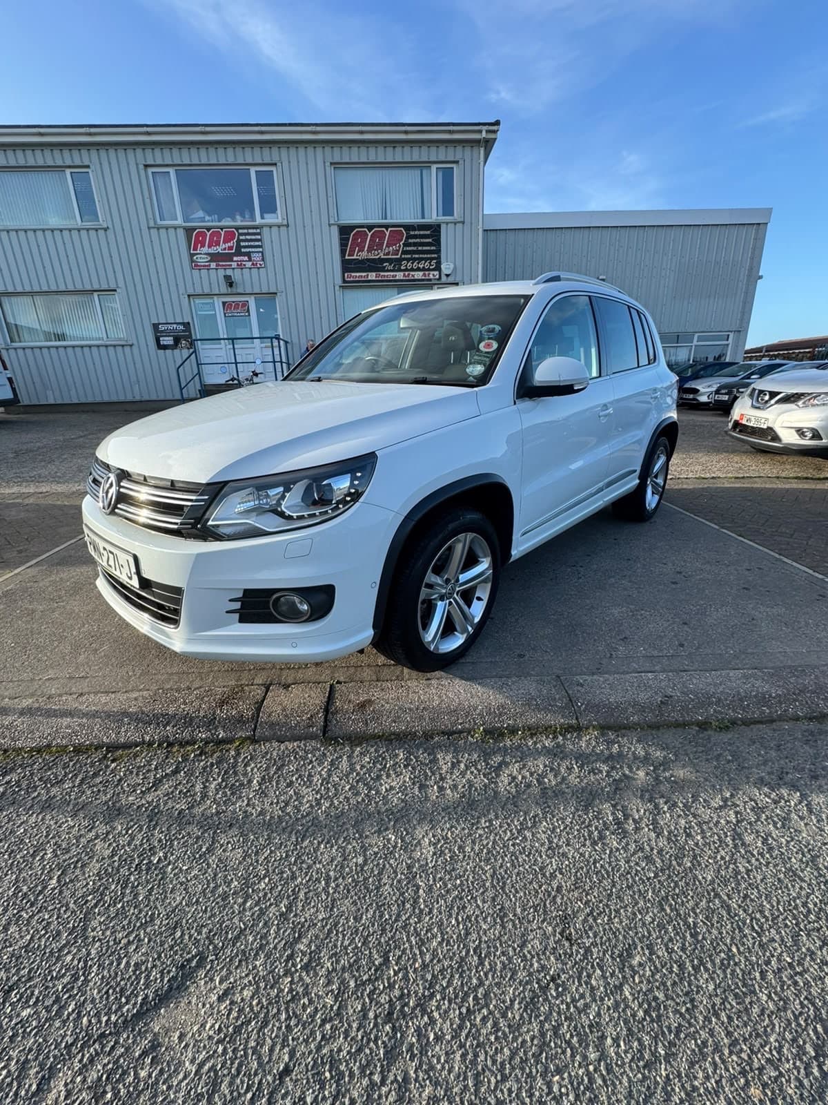 2015 VOLKSWAGEN TIGUAN R LINE TECH NAV