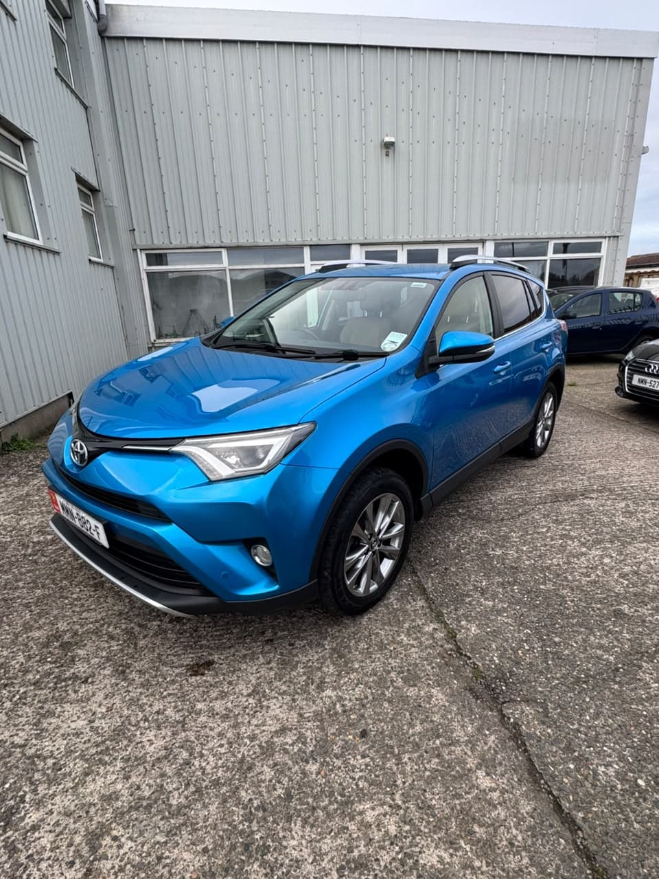 2016 TOYOTA RAV - 4 Excel